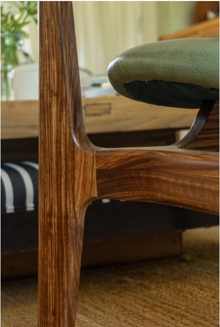 Butaca de diseño escandinavo y madera maciza